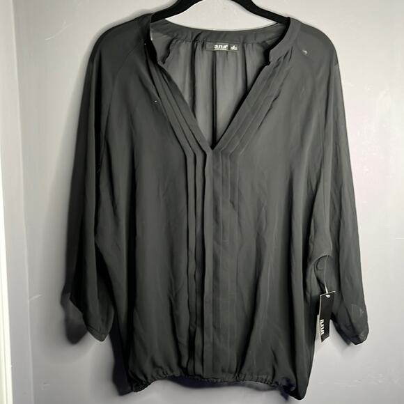 Ana Black Sheer Pleated Seam Tunic Size Medium - Picture 9 of 9